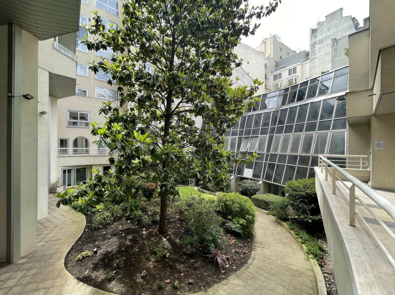 Bureau Paris 588m² Location bureau Paris OLBUR2206644 1